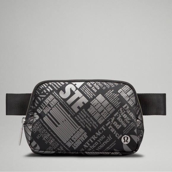 NEW LULULEMON BELT BAG MANIFESTO PRINT - Picture 1 of 8